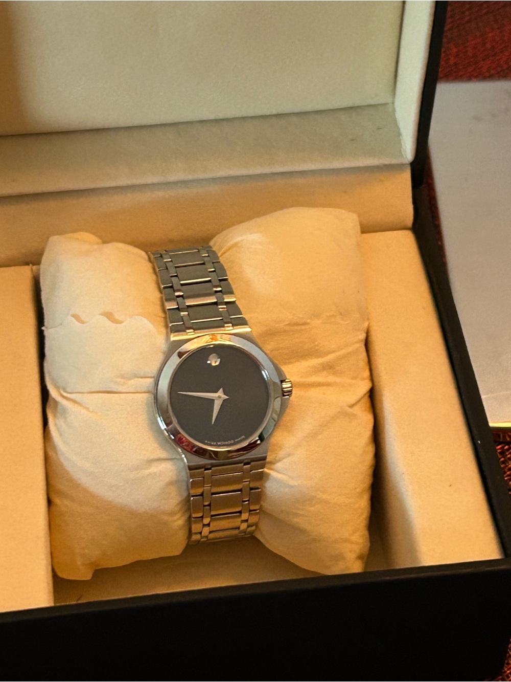 Women’s Movado Museum Watch - Picture 2 of 10
